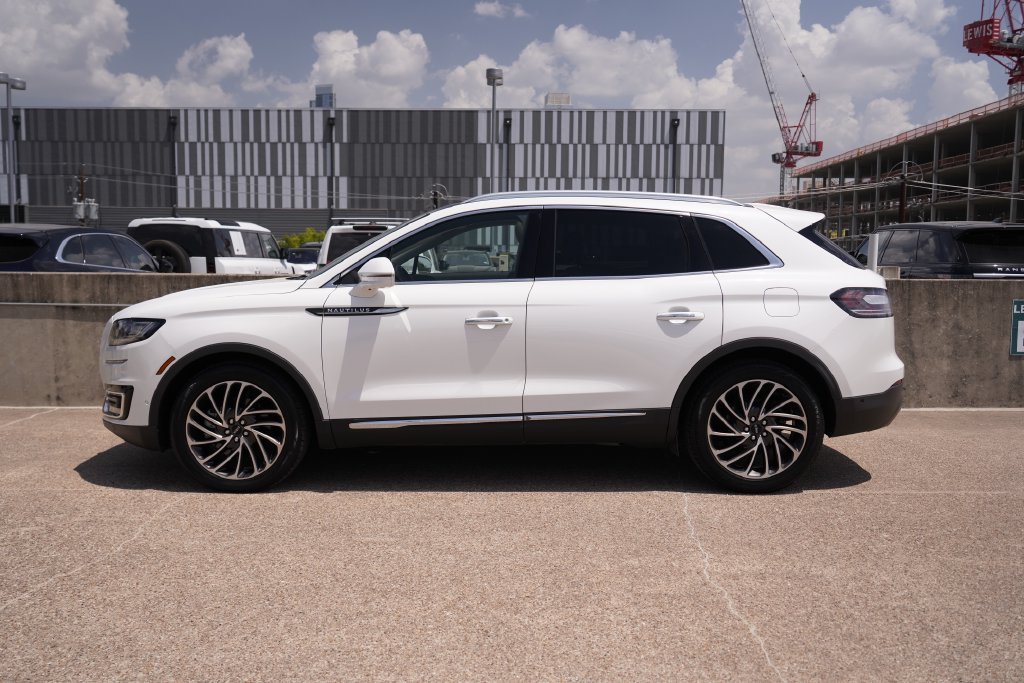 Used 2020 Lincoln Nautilus Reserve w/ Equipment Group 201A FWD image 5