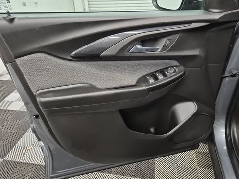 Used 2021 Chevrolet TrailBlazer LS image 16