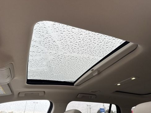 Used 2023 GMC Acadia Denali image 19