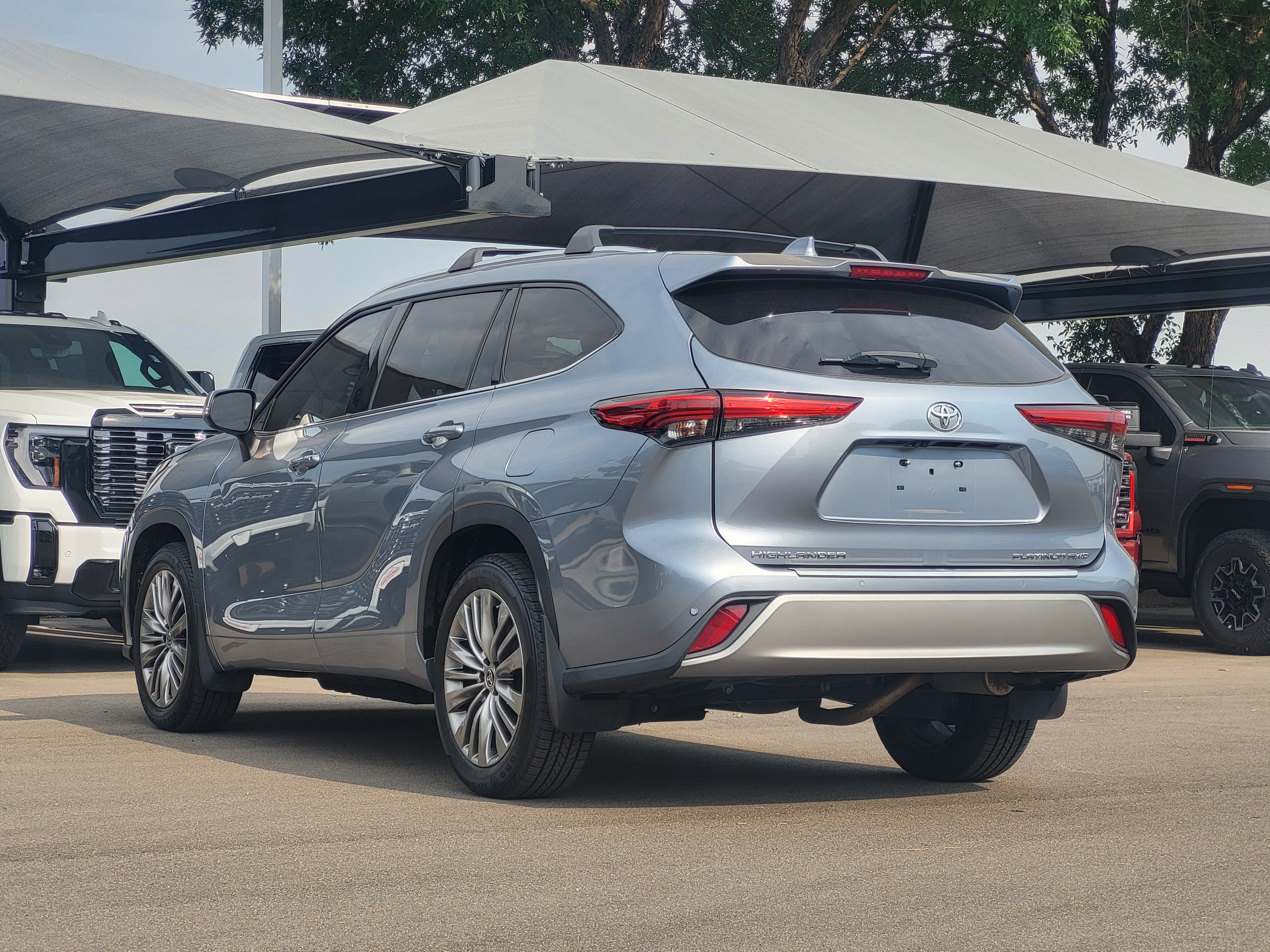 Used 2021 Toyota Highlander Platinum AWD/4WD image 5