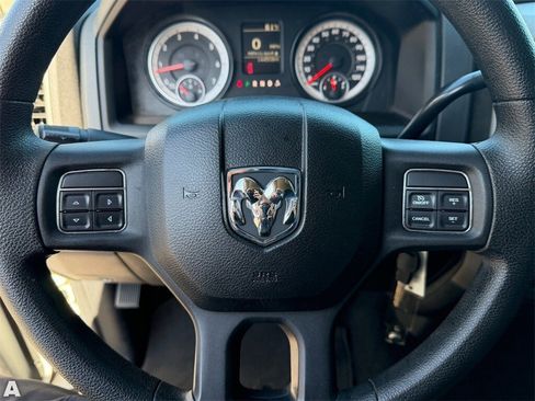 Used 2014 RAM 1500 Express image 31