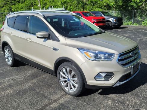 Used 2017 Ford Escape Titanium w/ Equipment Group 301A FWD image 10