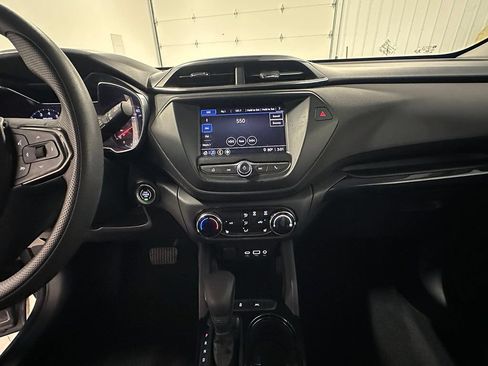 Used 2021 Chevrolet TrailBlazer LT w/ Driver Confidence Package FWD image 29