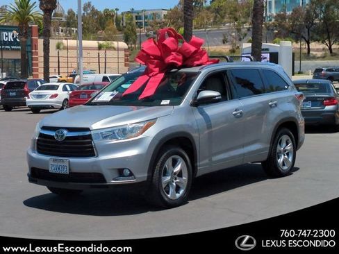 Used 2016 Toyota Highlander Limited Platinum FWD image 1