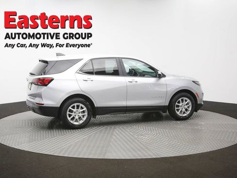 Used 2022 Chevrolet Equinox LT FWD image 42