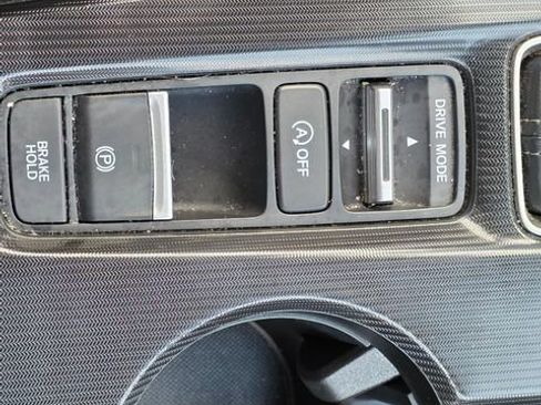 Used 2024 Honda Civic Sport image 18