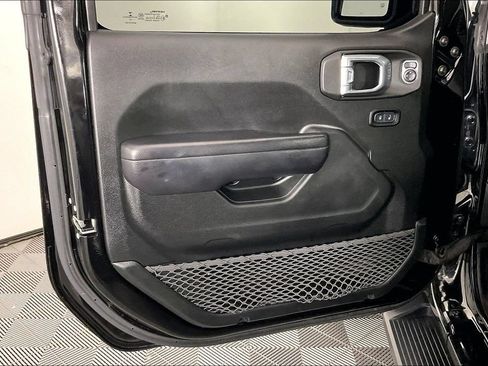 Used 2021 Jeep Gladiator Sport AWD/4WD image 21