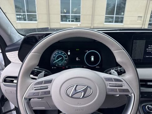 Used 2023 Hyundai Palisade Calligraphy image 10