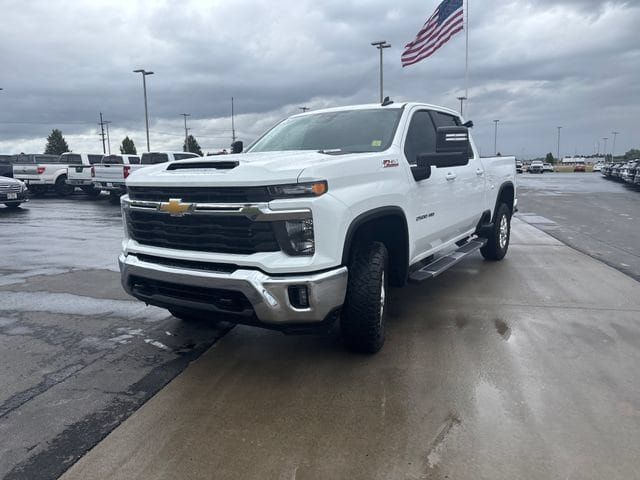 Certified 2025 Chevrolet Silverado 2500 LT AWD/4WD image 7