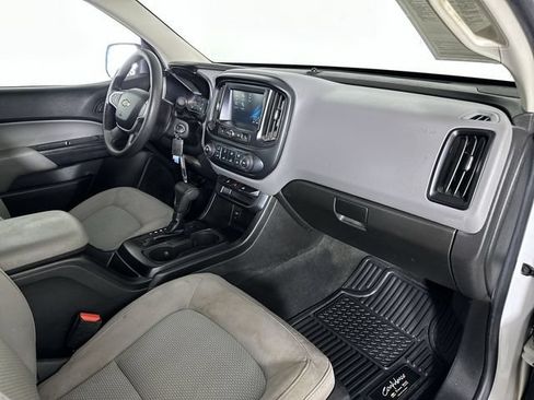 Used 2018 Chevrolet Colorado W/T w/ WT Convenience Package RWD image 30