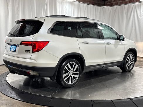 Certified 2017 Honda Pilot Touring image 13