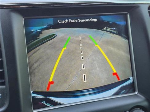 Used 2018 Jeep Grand Cherokee Altitude RWD image 15