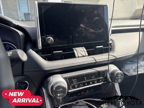 Used 2024 Toyota RAV4 XLE w/ Convenience Package image 22