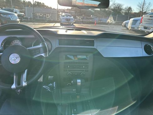 Used 2012 Ford Mustang Premium image 14