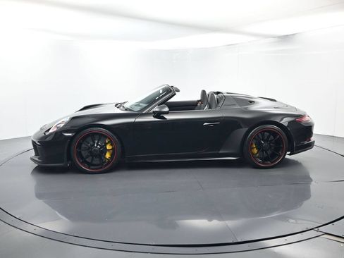Certified 2019 Porsche 911 Speedster RWD image 2