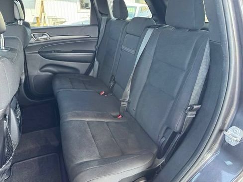 Used 2016 Jeep Grand Cherokee Laredo w/ Quick Order Package 23E AWD/4WD image 19