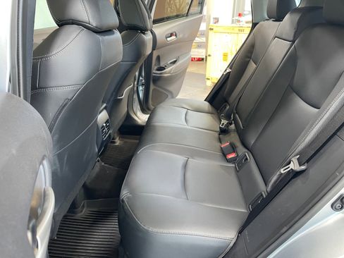 Used 2026 Toyota Corolla Cross XLE w/ Convenience Package FWD image 17