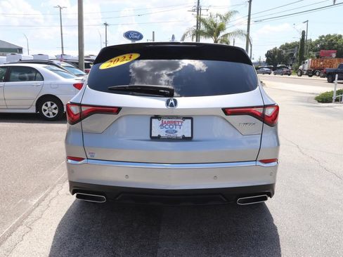 Used 2023 Acura MDX FWD w/ Technology Package image 10