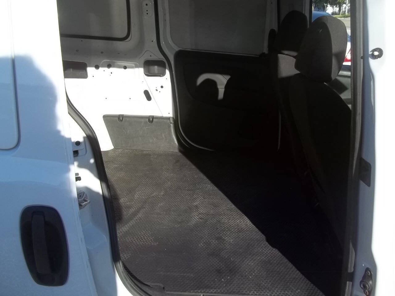 Used 2015 RAM ProMaster City Tradesman SLT w/ Rear Back-up Camera Group FWD image 8