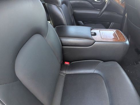 Used 2018 INFINITI QX80 Limited w/ All Season Package image 14