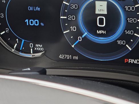 Used 2019 Cadillac Escalade Luxury image 19