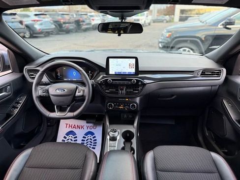 Certified 2025 Ford Escape ST-Line Elite image 3