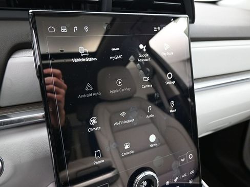 New 2026 GMC Terrain Denali image 17