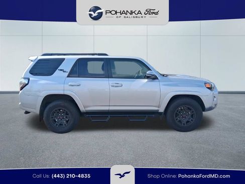 Used 2024 Toyota 4Runner TRD Off-Road Premium w/ Off Road Premium Plus Package AWD/4WD image 4