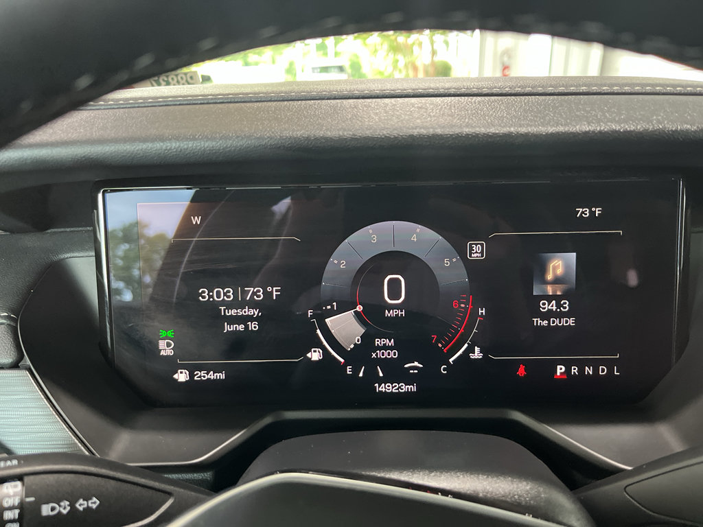 Used 2026 GMC Acadia Elevation w/ Elevation Premium Package FWD image 19