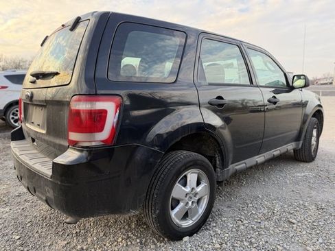 Used 2011 Ford Escape XLS w/ 101A Rapid Spec Order Code image 4