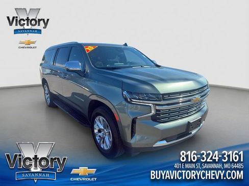 Used 2023 Chevrolet Suburban Premier AWD/4WD image 1