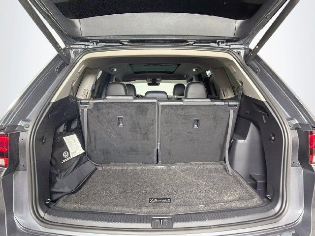 Used 2024 Volkswagen Atlas SEL Premium R-Line AWD/4WD image 33