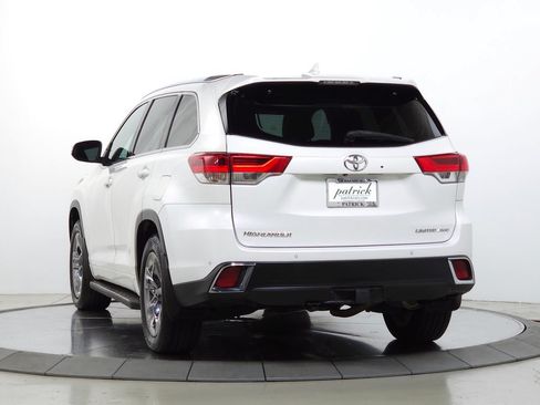 Used 2019 Toyota Highlander Limited Platinum AWD/4WD image 5