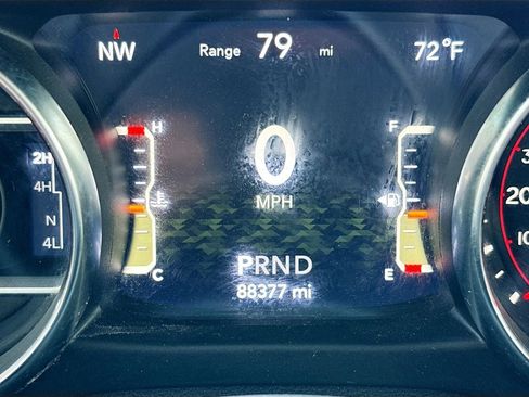 Used 2021 Jeep Wrangler Unlimited Rubicon AWD/4WD image 13