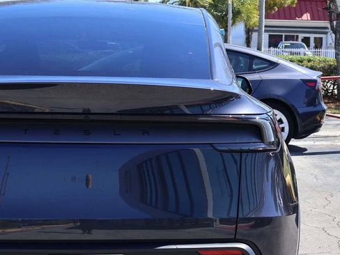 Used 2026 Tesla Model Y Long Range image 18