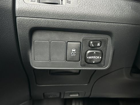 Used 2010 Toyota Corolla S FWD image 23