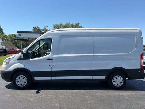 Used 2018 Ford Transit 250 148 Medium Roof RWD image 8