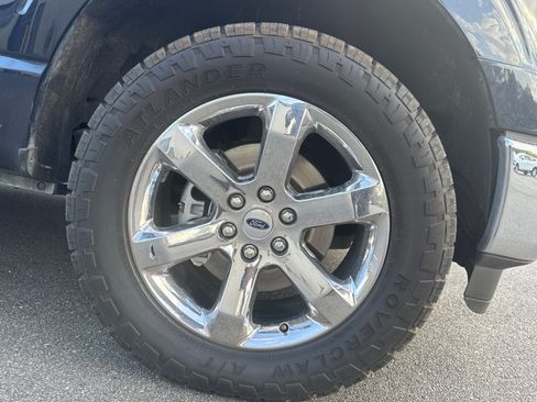 Used 2022 Ford F150 Lariat w/ Max Trailer Tow Package AWD/4WD image 15