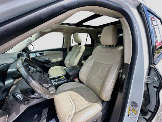 Used 2020 Ford Explorer Platinum w/ Premium Technology Package AWD/4WD image 23