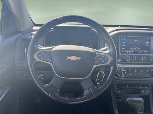 Used 2019 Chevrolet Colorado Z71 AWD/4WD image 12