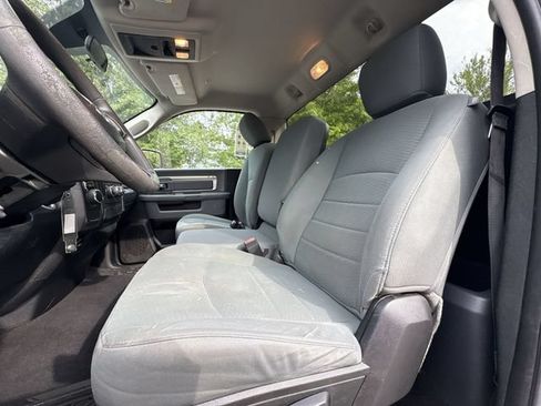 Used 2018 RAM 1500 Express RWD image 11