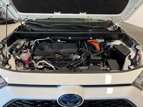 Used 2023 Toyota RAV4 SE w/ Weather & Moonroof Package AWD/4WD image 9