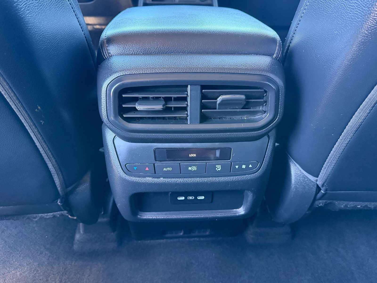Used 2024 Honda Pilot Touring image 19