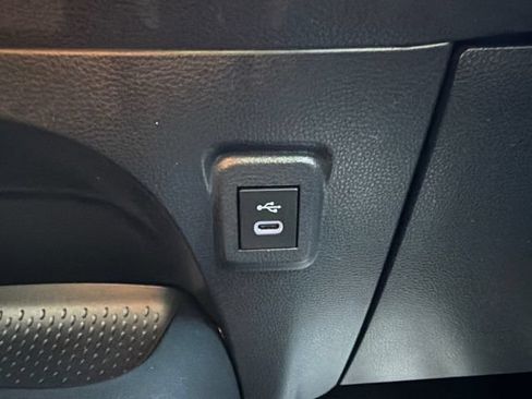 Used 2023 Toyota Corolla LE w/ Carpet Mat Package (TMS) FWD image 31