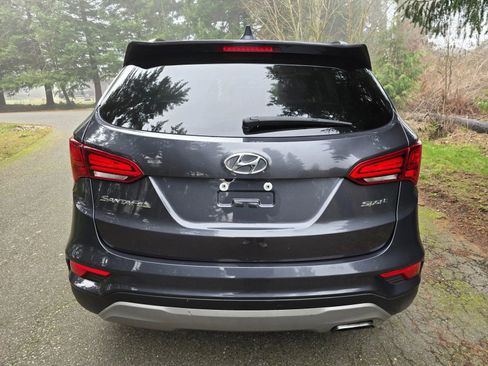 Used 2017 Hyundai Santa Fe Sport image 4