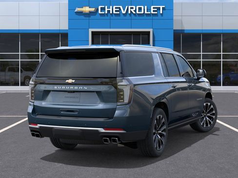 New 2026 Chevrolet Suburban High Country image 4