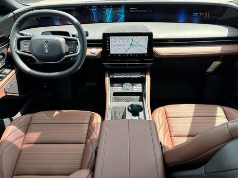 New 2026 Lincoln Nautilus Reserve AWD/4WD image 12