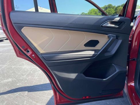 Certified 2024 Volkswagen Tiguan SE R-Line image 11