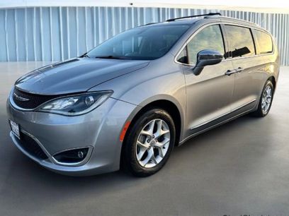 Used 2019 Chrysler Pacifica Limited