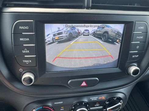 Used 2020 Kia Soul S FWD image 20